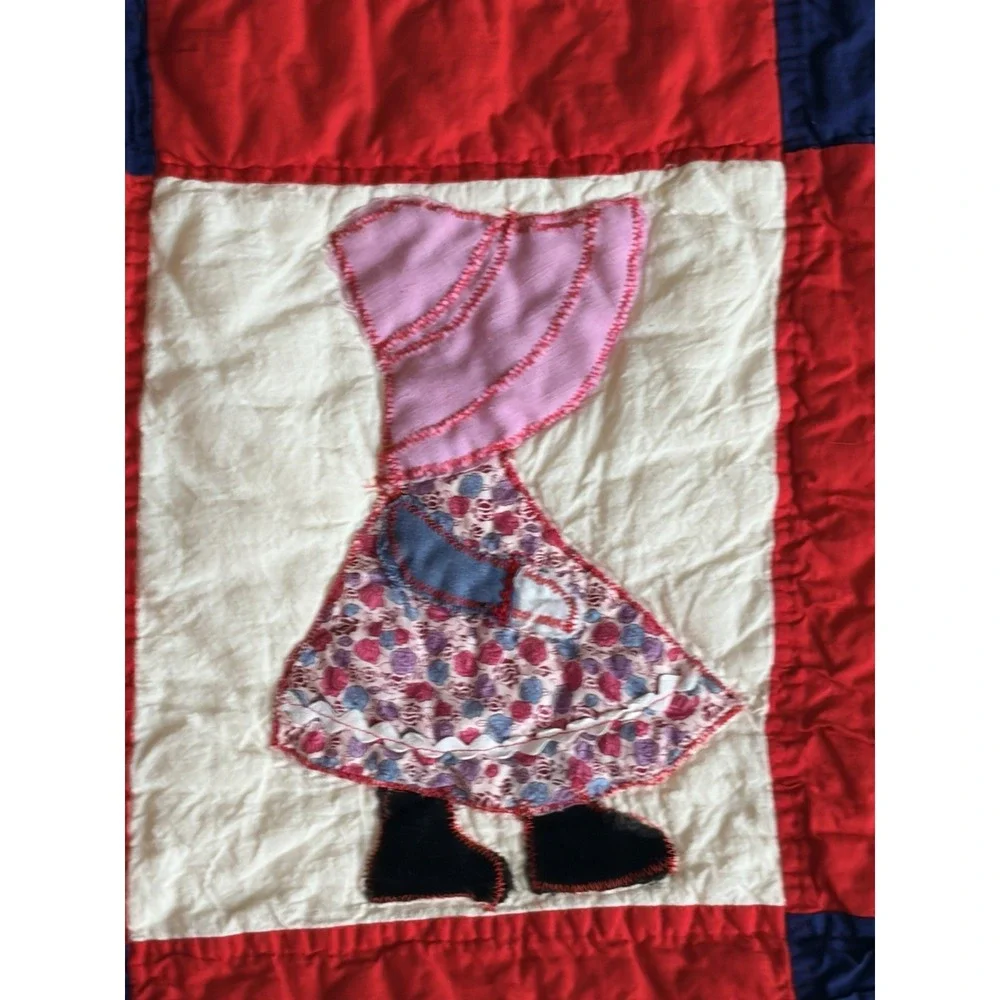 Vintage Sunbonnet Sue Quilt Appliqued Embroidered & Quilted 75X68